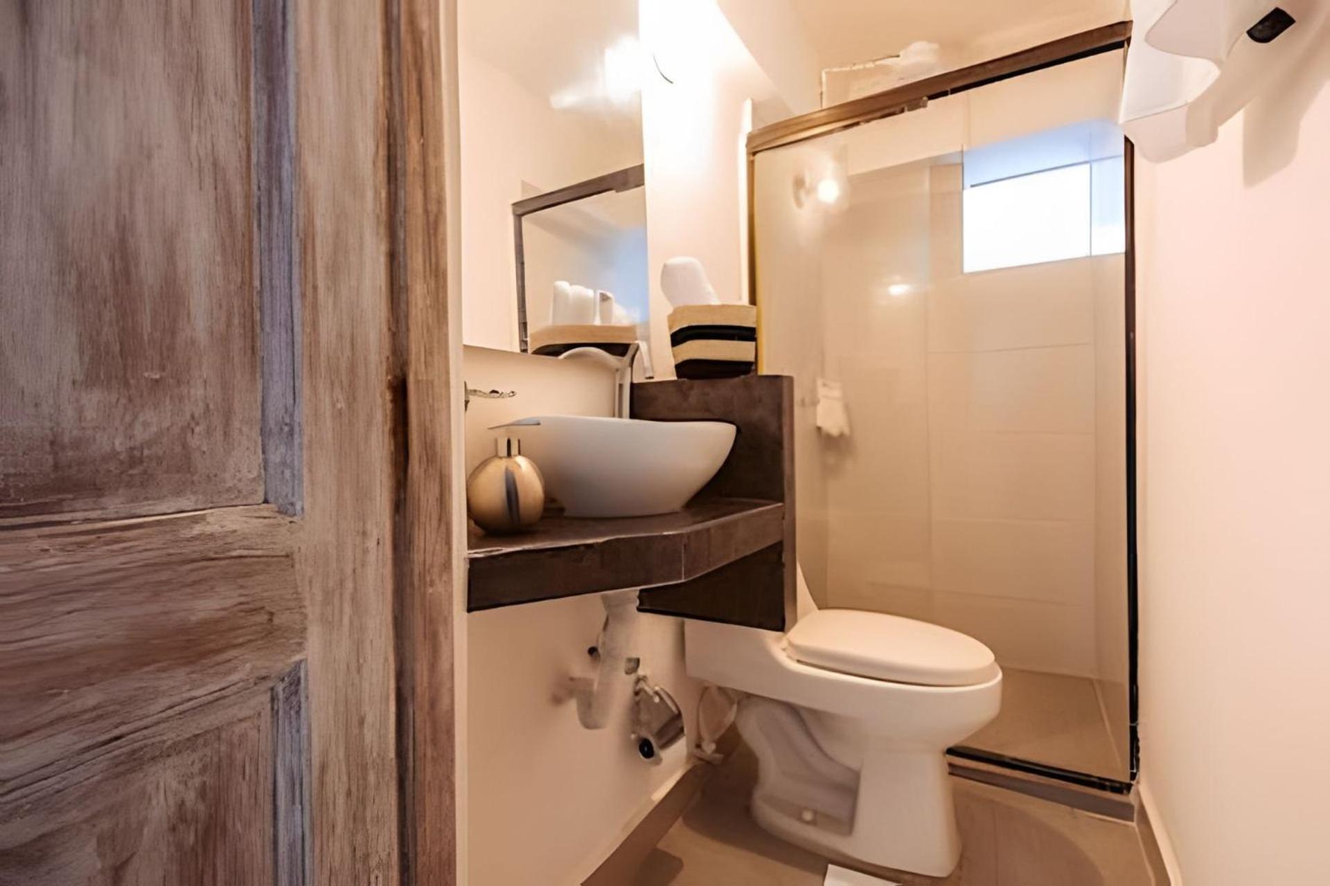 Laurdhomes Duplex Old City, Plaza Santo Domingo Apartment *